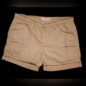 Womens Vintage Levis Mid-Rise Khaki Cargo Shorts Size 14
